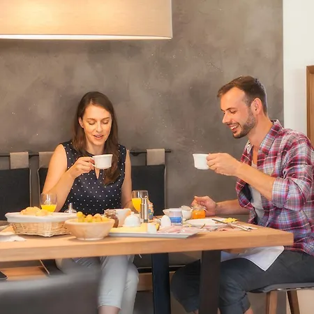 Graenobel シャレー Grän