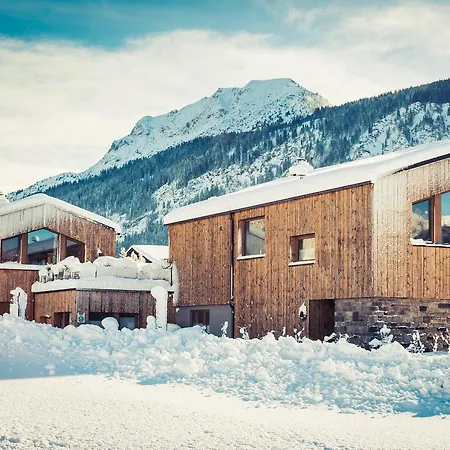 Graenobel シャレー Grän