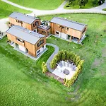 Graenobel Alpehytte Grän