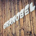 Graenobel 木屋 Grän